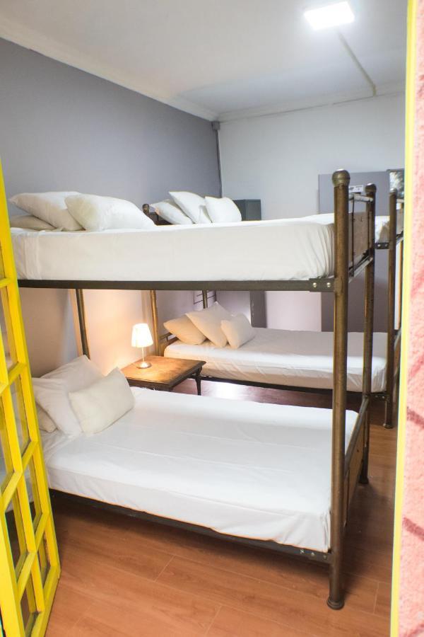 Bed 4-Bed Mixed Dormitory Room